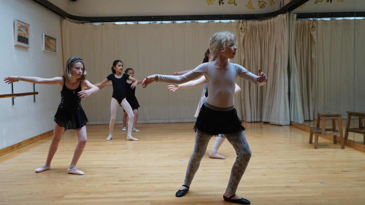 Inter/Advanced Ballet: with Sarah Pope  Ages 10+